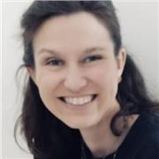 Educatrice,da sempre nell’ambito scolastico. Disposizione per insegnamento e ripetizioni della lingua italiana